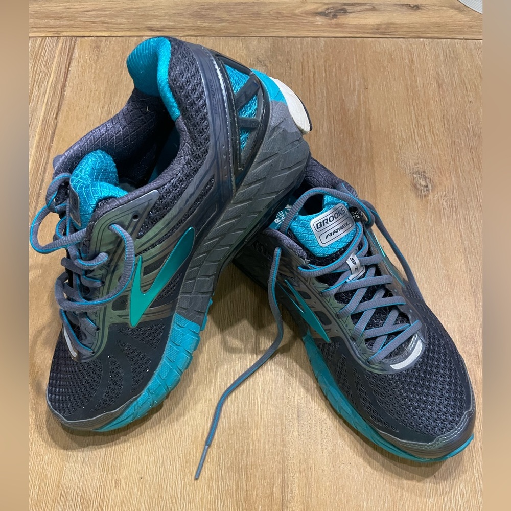Brooks Ariel 16 Running Shoes